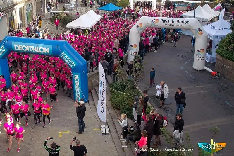 arche décathlon et pays de redon pour l'arrivée de la course octobre rose